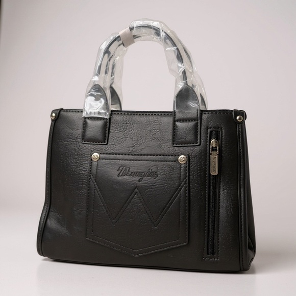 NWT Leather Cow print Wrangler Black and White Women's Bag or cross body - Picture 5 of 10